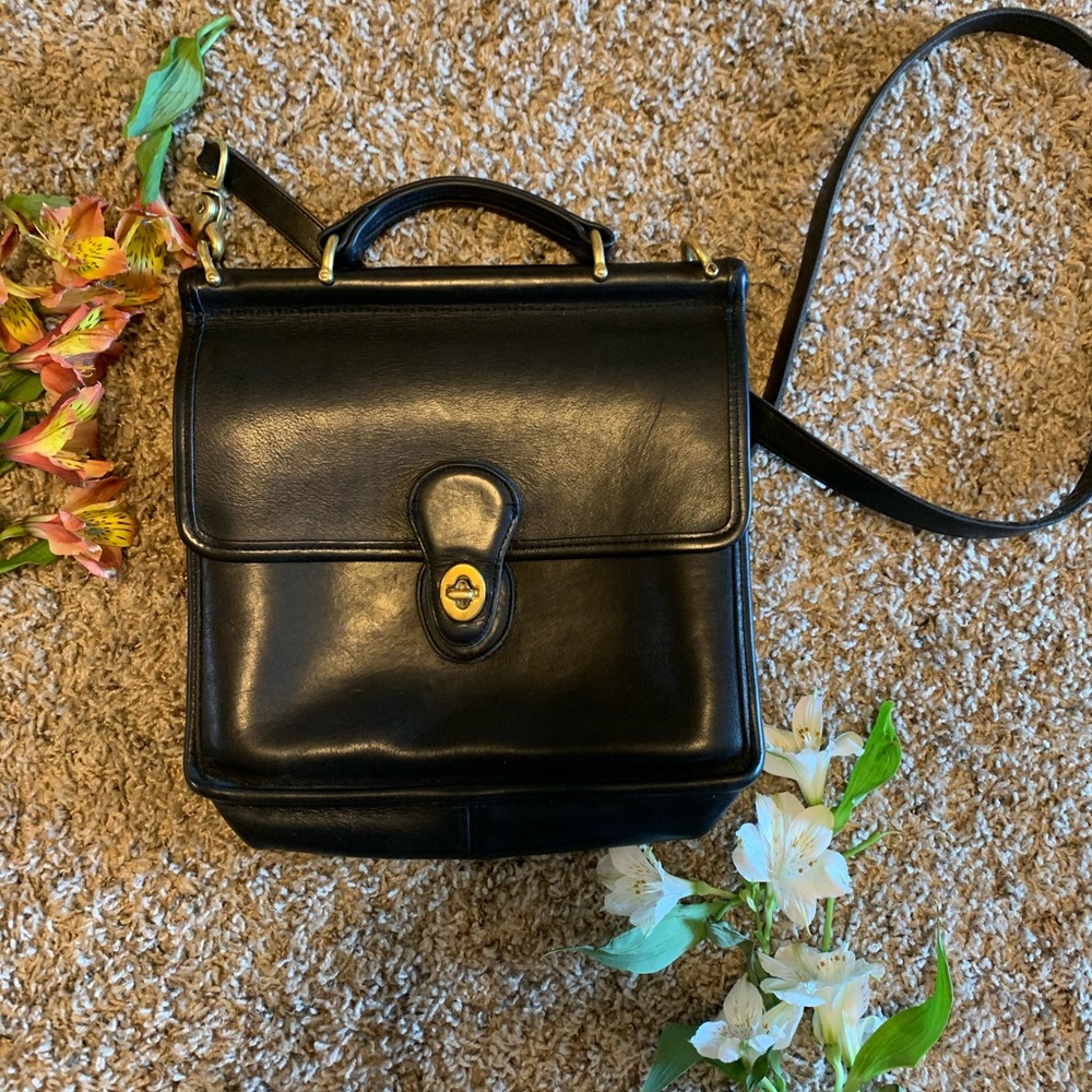 Vintage leather Coach Crossbody